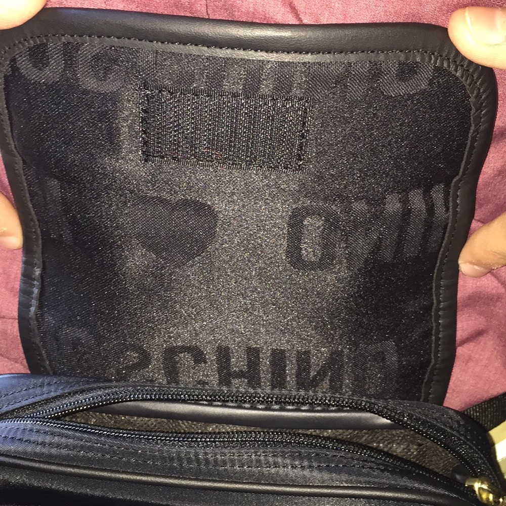 MOSCHINO FANNY PACK ❤️ - Picture 3 of 7